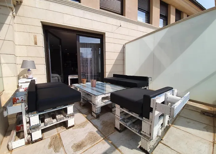 El Balcon De Amantes, Apto Hartzenbusch